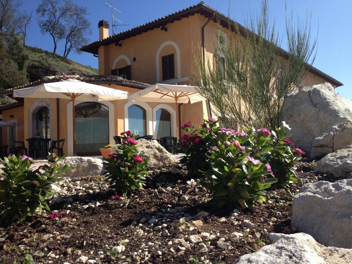 Il Casale San Martino Bed & Breakfast Norcia Luaran gambar