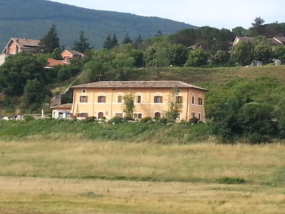 Il Casale San Martino Bed & Breakfast Norcia Luaran gambar